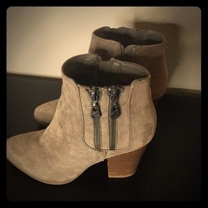 Guess Ankle Booties 7.5